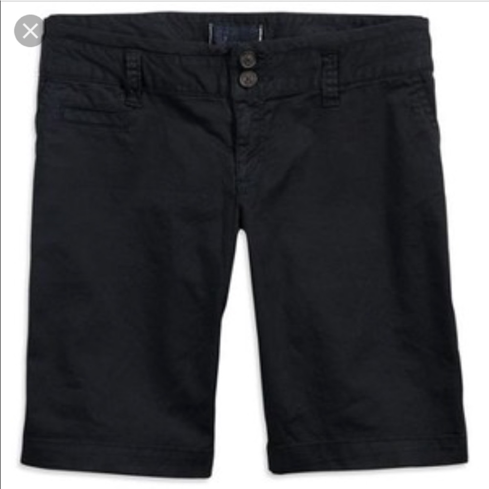 ❌[SOLD]❌ LIGHTLY WORN - black American Eagle Bermuda shorts
